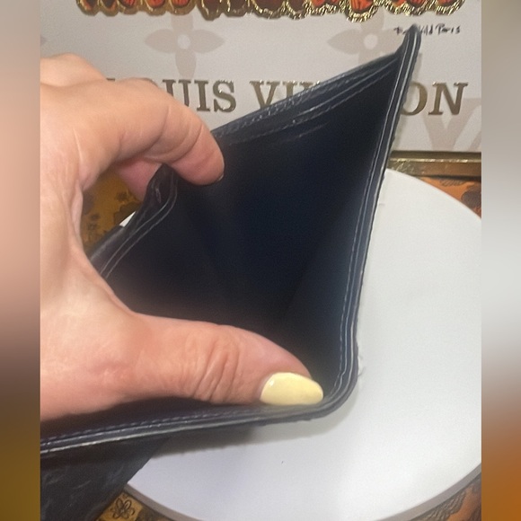 Louis Vuitton Vintage Monogram Mini Lin Porte-Billets Compact Wallet - Picture 13 of 16